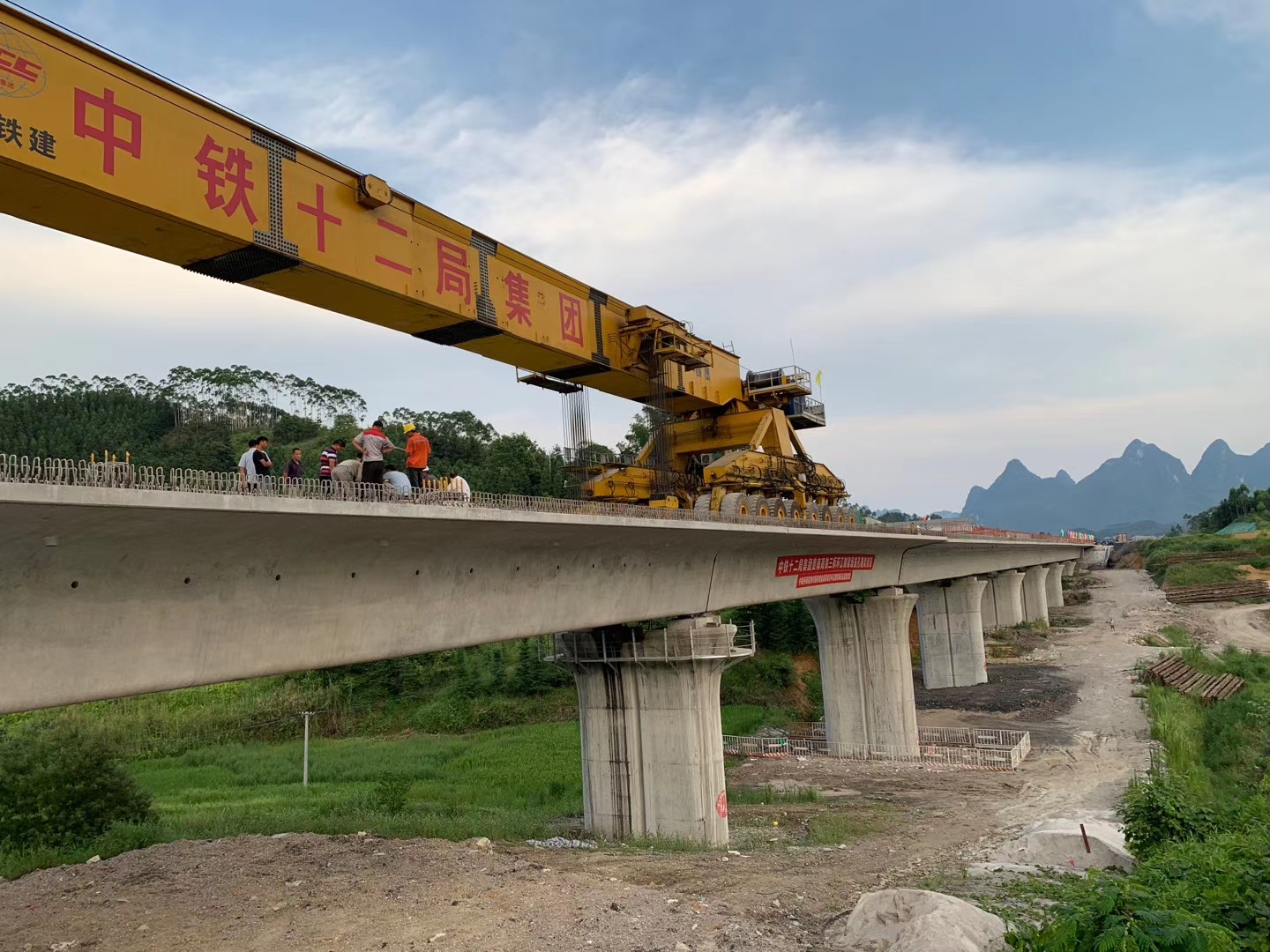 夷陵预应力加固在公路桥梁施工应用